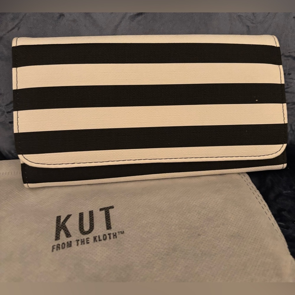 NWOT Striped Wallet by KUT From The Kloth